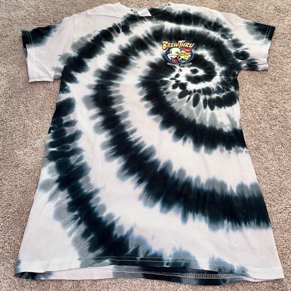 NWOT short sleeve t-shirt Brew Thru in Outer Banks - Picture 16 of 16